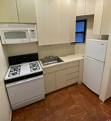 Rented by MOTION New York | media 6