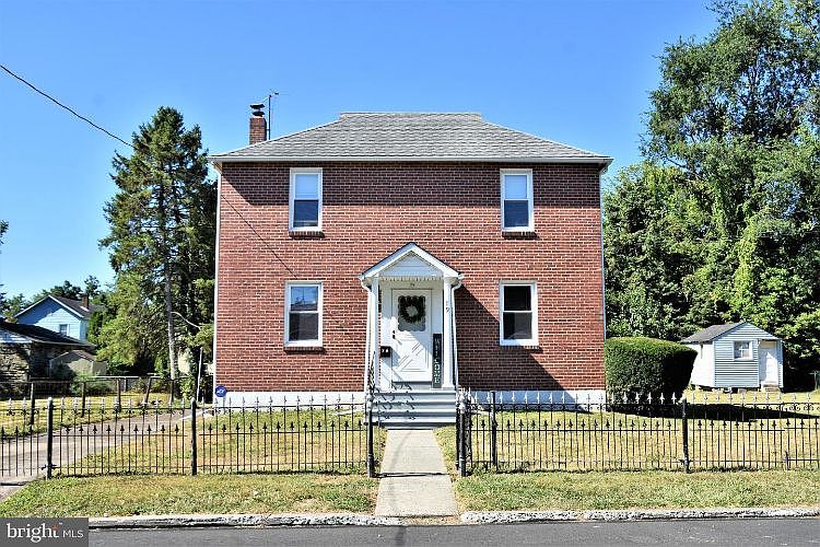 1st image of 79 Randall Ave