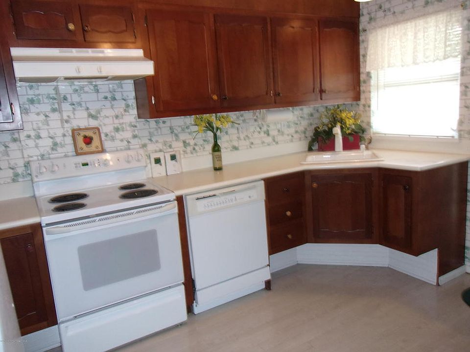 1st image of 459A Portsmouth Dr #100A