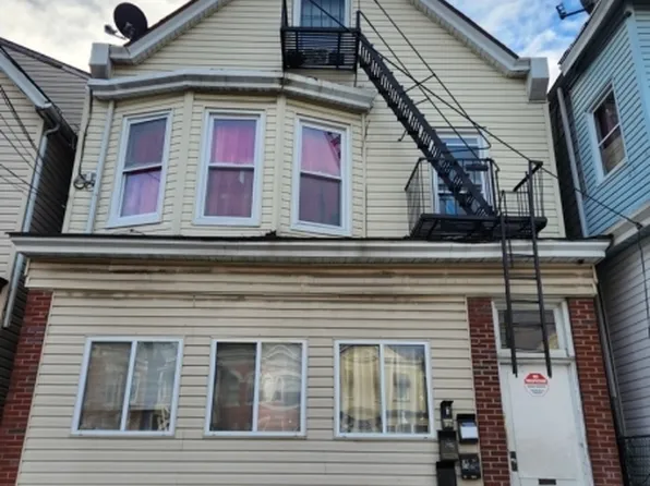 165 Hope Ave, Passaic City, NJ 07055