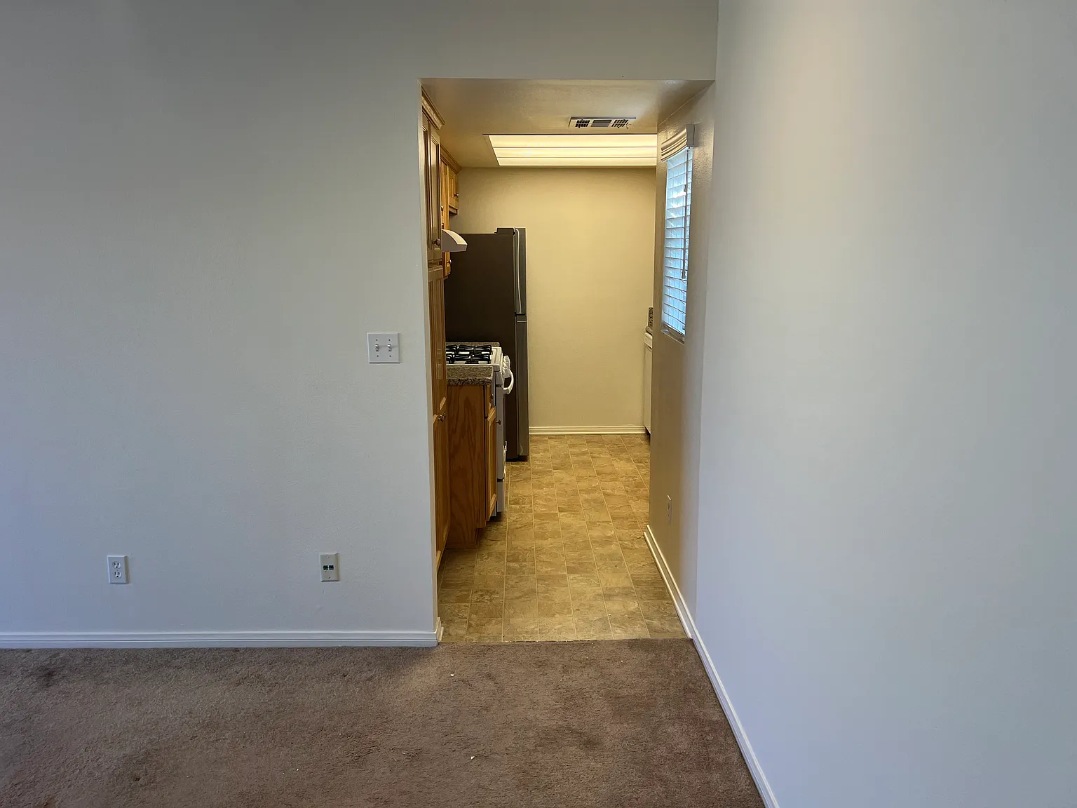 1 bed, 650 sqft, $2,100 — Photo 4