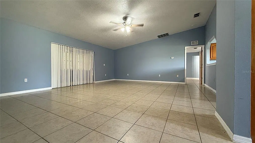 3 bed, 2.0 bath, 1565 sqft, $1,650 — Photo 4
