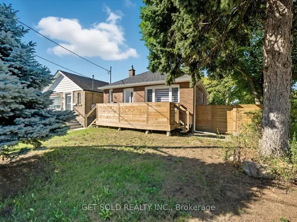 74 Saint Hubert Ave, Toronto, ON M4J 3Z3