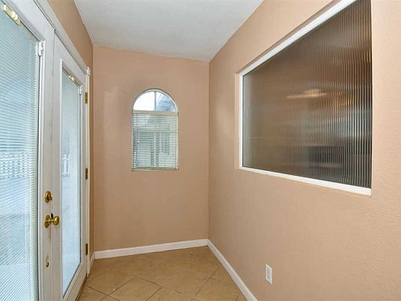 3rd image of 29166 E Napa Ave
