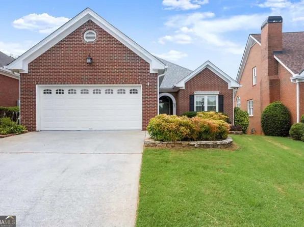 2323 Blackberry Ct, Snellville, GA 30078
