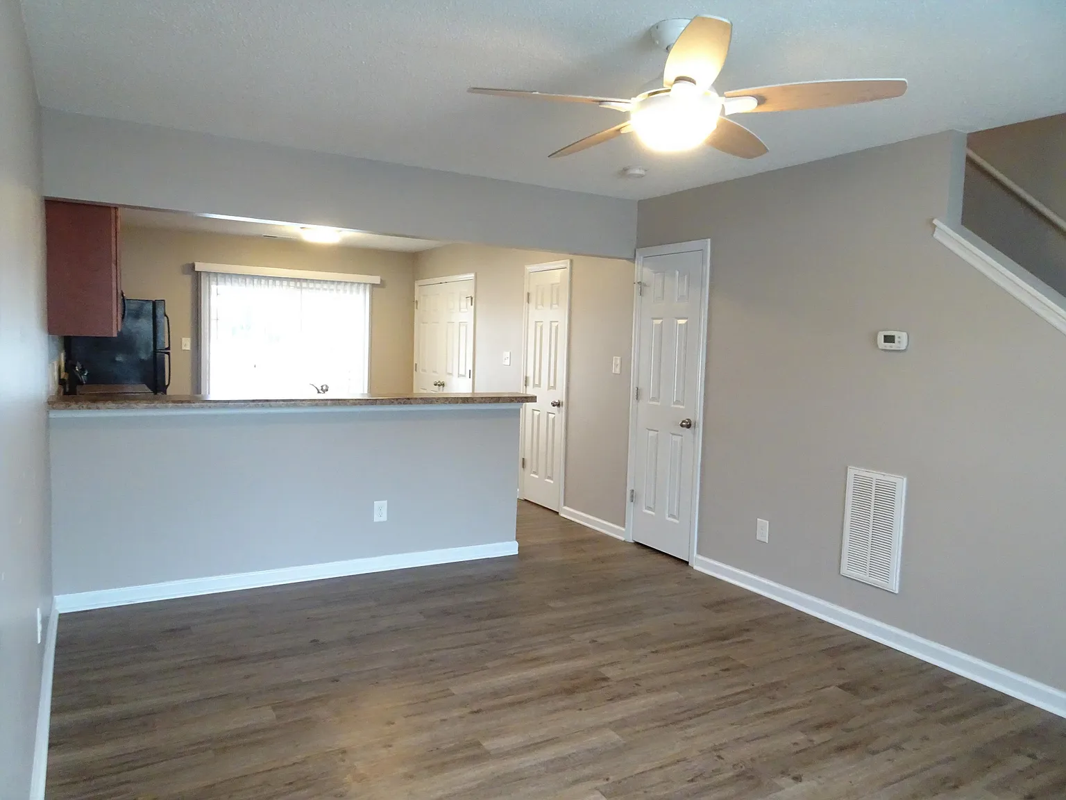 4001 Grandeur Ave — Photo 4