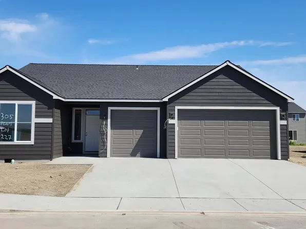 305 Pearl Ave, Grandview, WA 98930