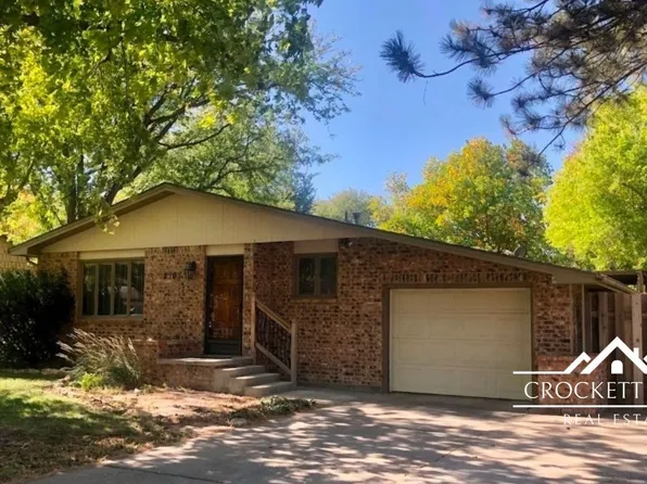 2505 N Carriage Ln, Garden City, KS 67846
