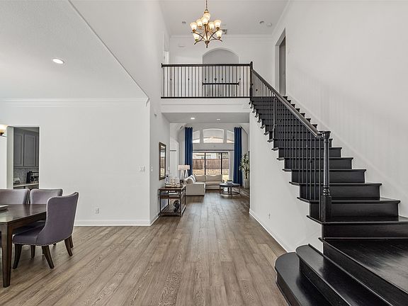 2nd image of 2016 Roundtree Cir E