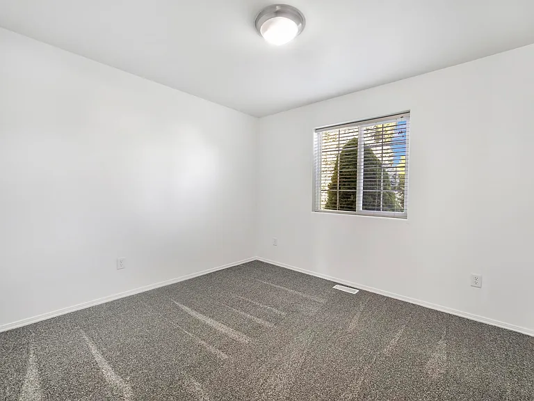1258 Fiesta Way — Photo 18
