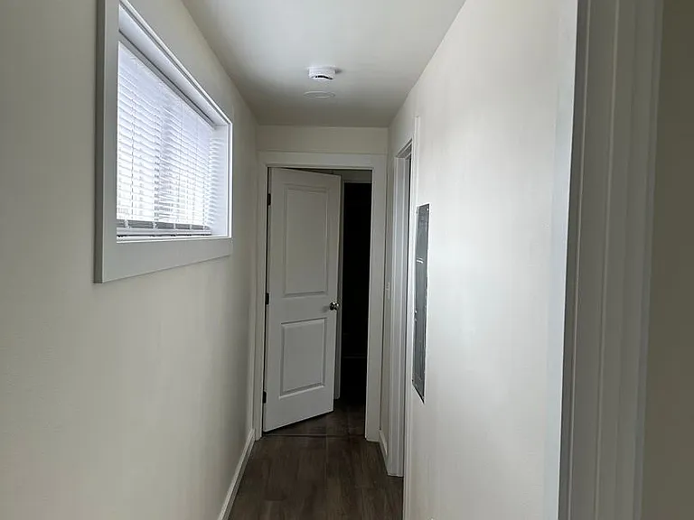 2526 S Sheridan Ave #B — Photo 7