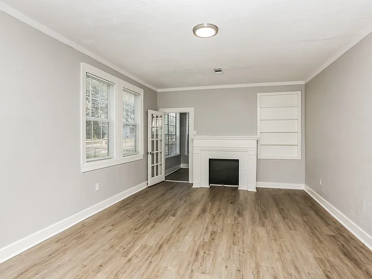 926055_018_living_room_13144156.jpg
