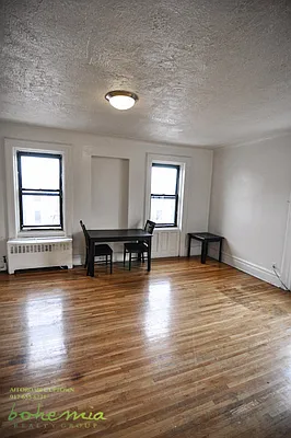 Rented by Bohemia Realty Group | media 11