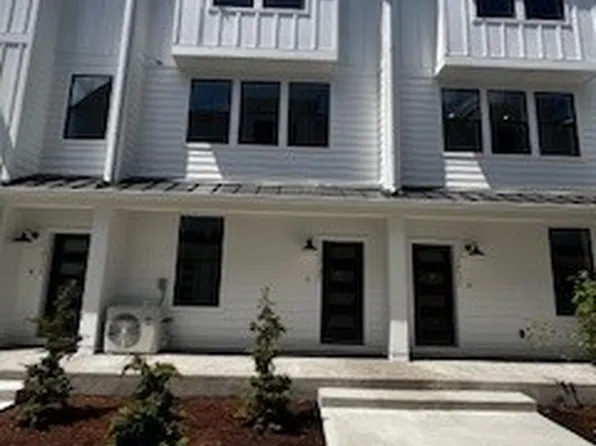 12668 121st Street Ct E #116, Puyallup, WA 98374