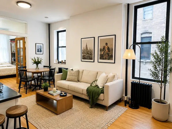 206 E 6th St APT 2, New York, NY 10003