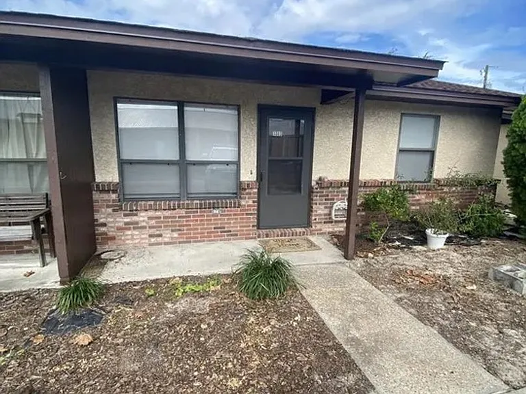 5803 Cherry St — Photo 1