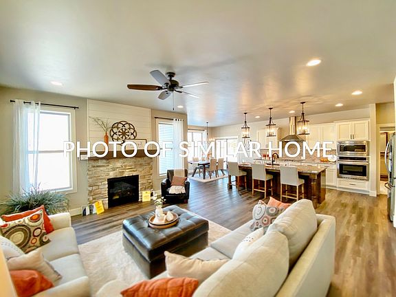 The Juneberry - Greatroom