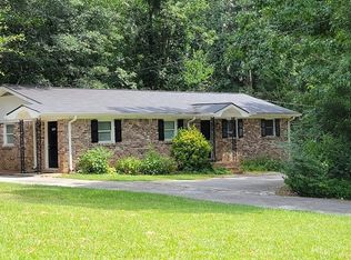89 Sheila Ln, Powder Springs, GA 30127