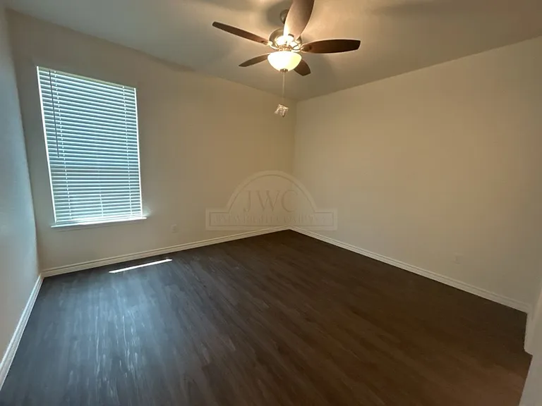 5106 Rose Garden Loop — Photo 13