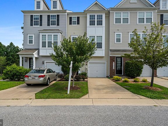 2nd image of 43574 Marguerite Way
