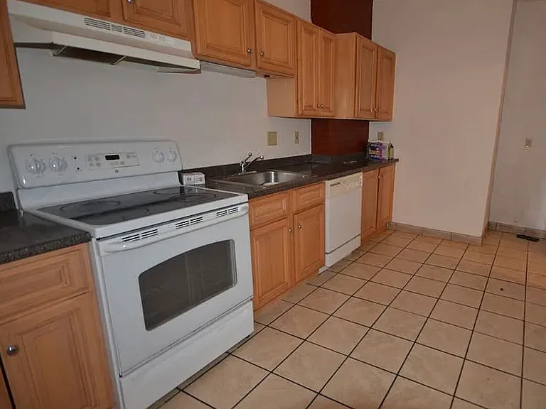 37 Egremont Rd #14 — Photo 26