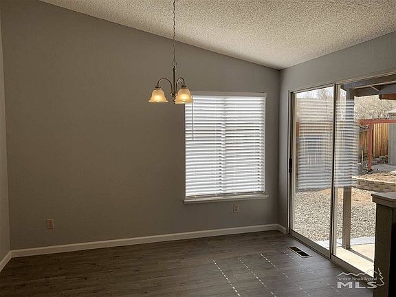 4th image of 6635 Canoe Hill Dr