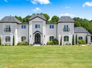 5101 S Haxton Cir, Bentonville, AR 72713