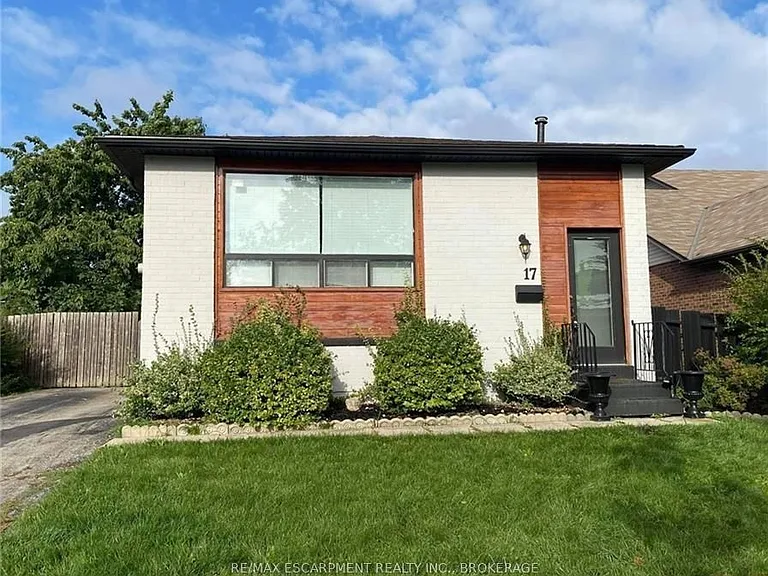 17 Mellenby St #LOWER — Photo 1