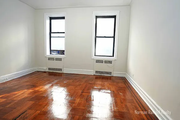 Rented by Norman Raindel, LREB | media 16