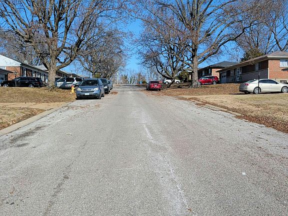 5th image of 8786 Darnell Pl