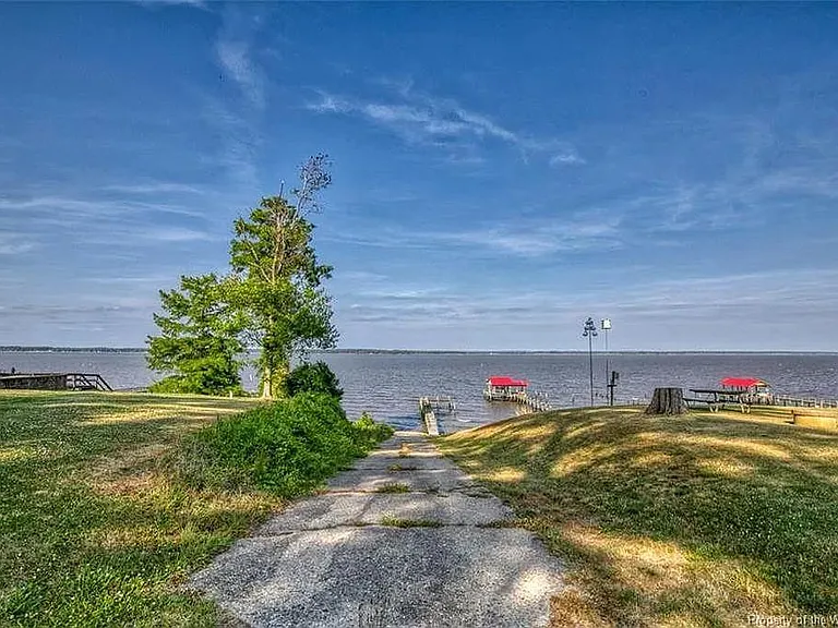 10137 Sycamore Landing Rd — Photo 28