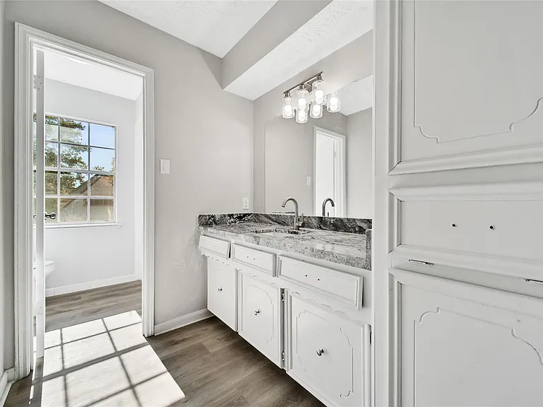13426 Balcrest Dr — Photo 18