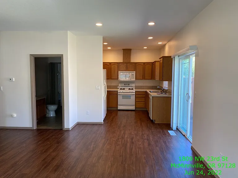 1809 NW 23rd St — Photo 8