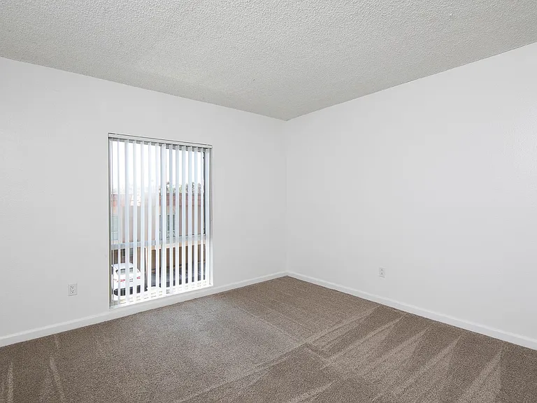 Volterra Apartments — Photo 72