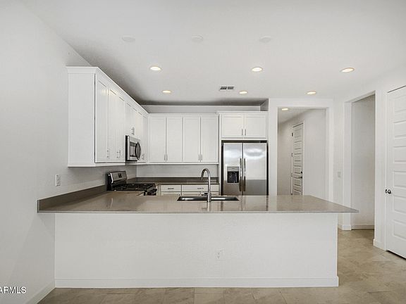 5th image of 15584 W MIAMI Street