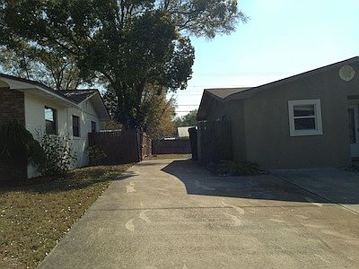 1st image of 213 Mimosa Dr