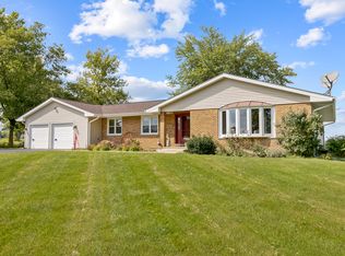 50W424 Plank Rd, Sycamore, IL 60178