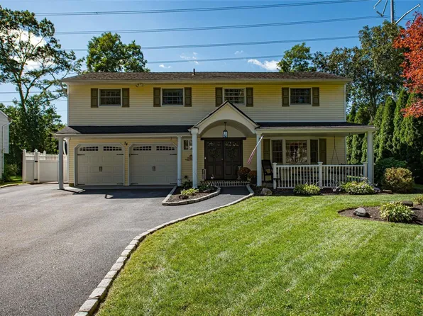 34 Sioux Drive, Commack, NY 11725
