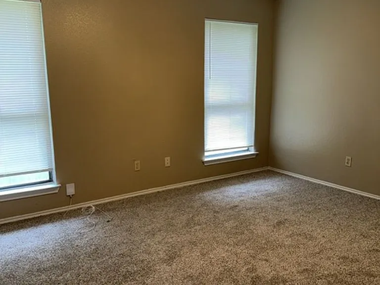 322 Juniper Dr — Photo 7