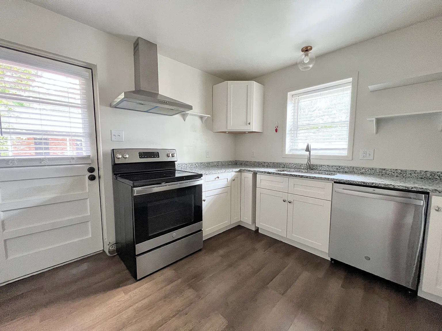 1 bed, 800 sqft, $950 — Photo 4