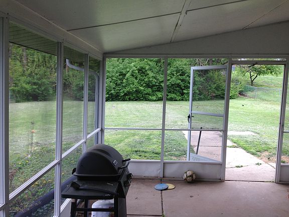 3rd image of 3440 Taylor Ave
