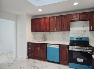 (Undisclosed Address), Lake Grove, NY 11755