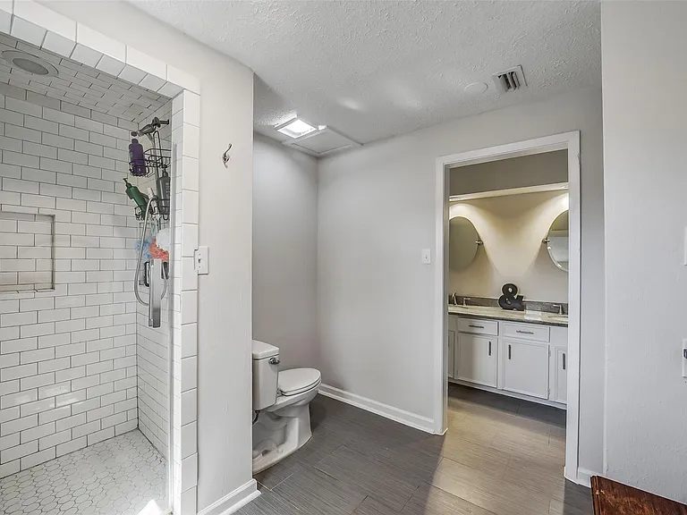 6215 Queensloch Dr — Photo 26