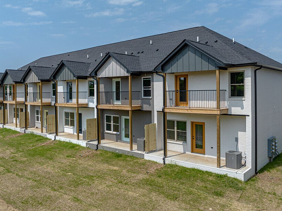 1st image of 885 E Baddour Pkwy #7