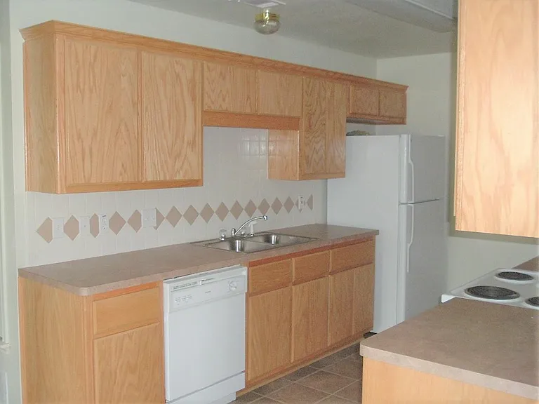 319 Janelle Dr #B — Photo 5