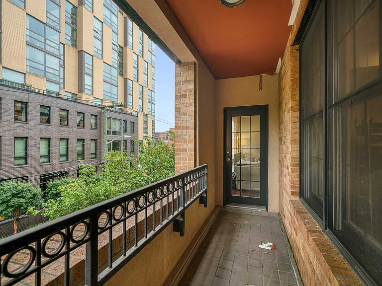 830 Monroe St #3G — Photo 16