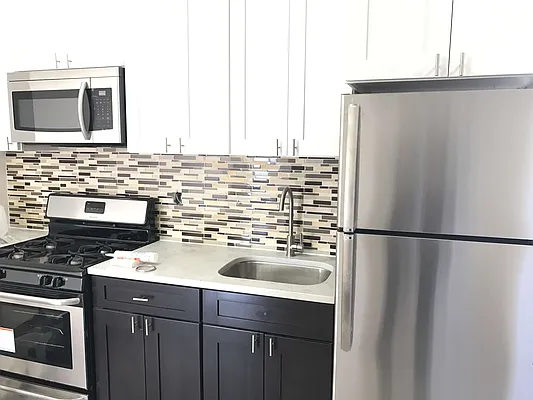 Rented by Zuz Realty | media 8