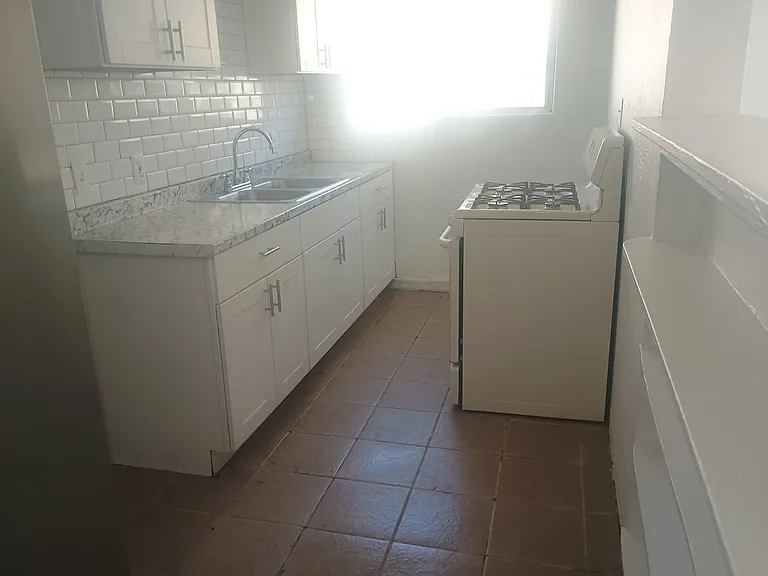 1514 E Roosevelt St — Photo 4