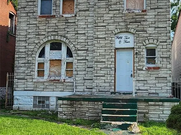 5204 Ridge Ave, Saint Louis, MO 63113