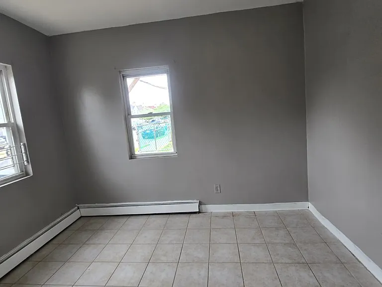 264 S 1st St #1A — Photo 5